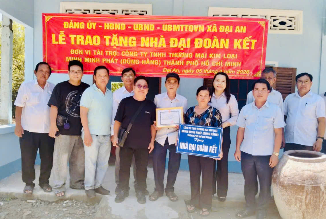 XÃ ĐẠI AN: TRAO TẶNG NHÀ ĐẠI ĐOÀN KẾT CHO HỘ KHÓ KHĂN VỀ NHÀ Ở