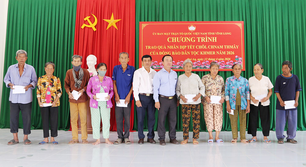 MẶT TRẬN TỔ QUỐC XÃ ĐẠI AN TỔ CHỨC CHÚC TẾT, TẶNG QUÀ CHO HỘ NGHÈO, HỘ CẬN NGHÈO DỊP TẾT CHÔL CHNAM THMÂY NĂM 2026